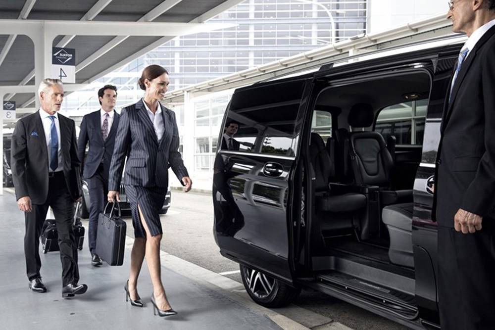 Best Taxi Services Mid Valley City